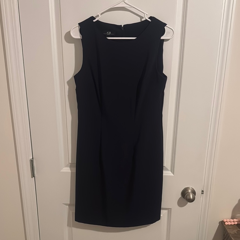 Elegant Black Sleeveless Dress
